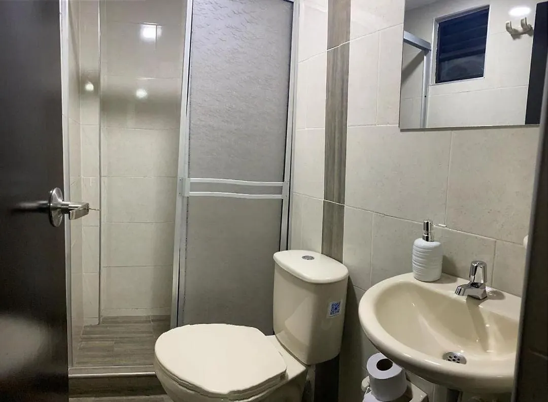 Hotel Amatista-Cerca Al Aeropuerto Bogota Apartment